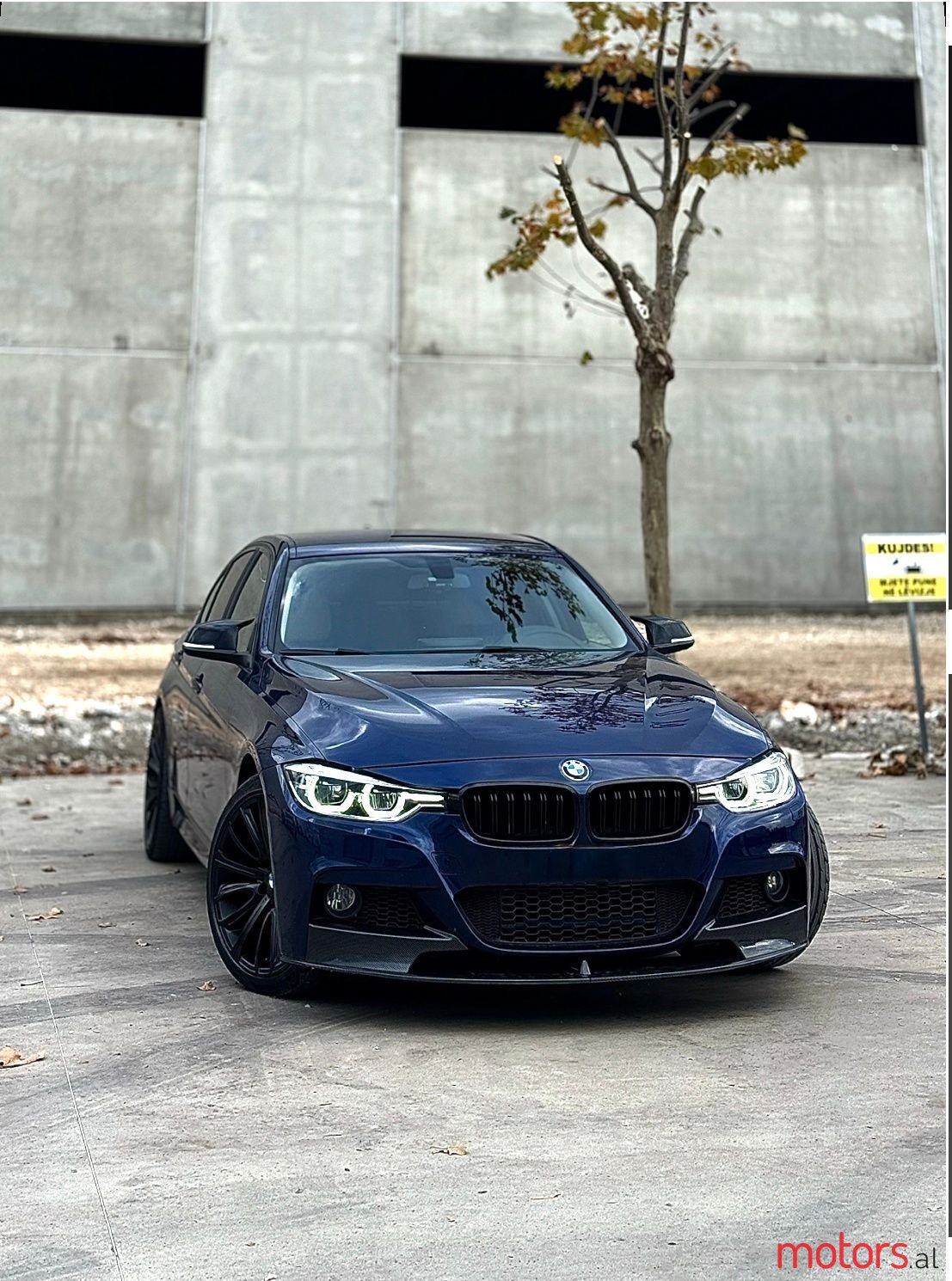 2016' BMW 320 photo #3