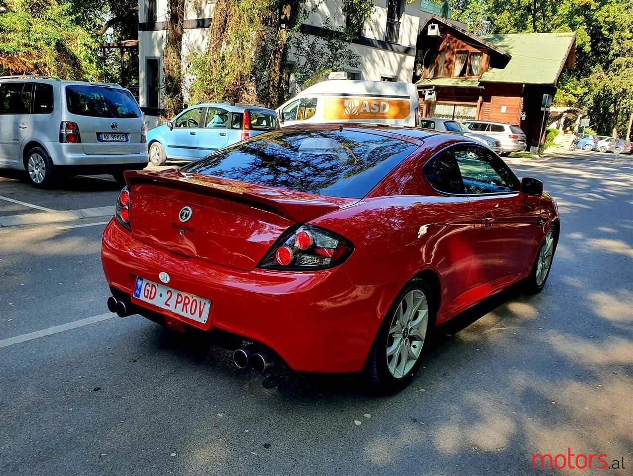 2008' Hyundai Coupe photo #2