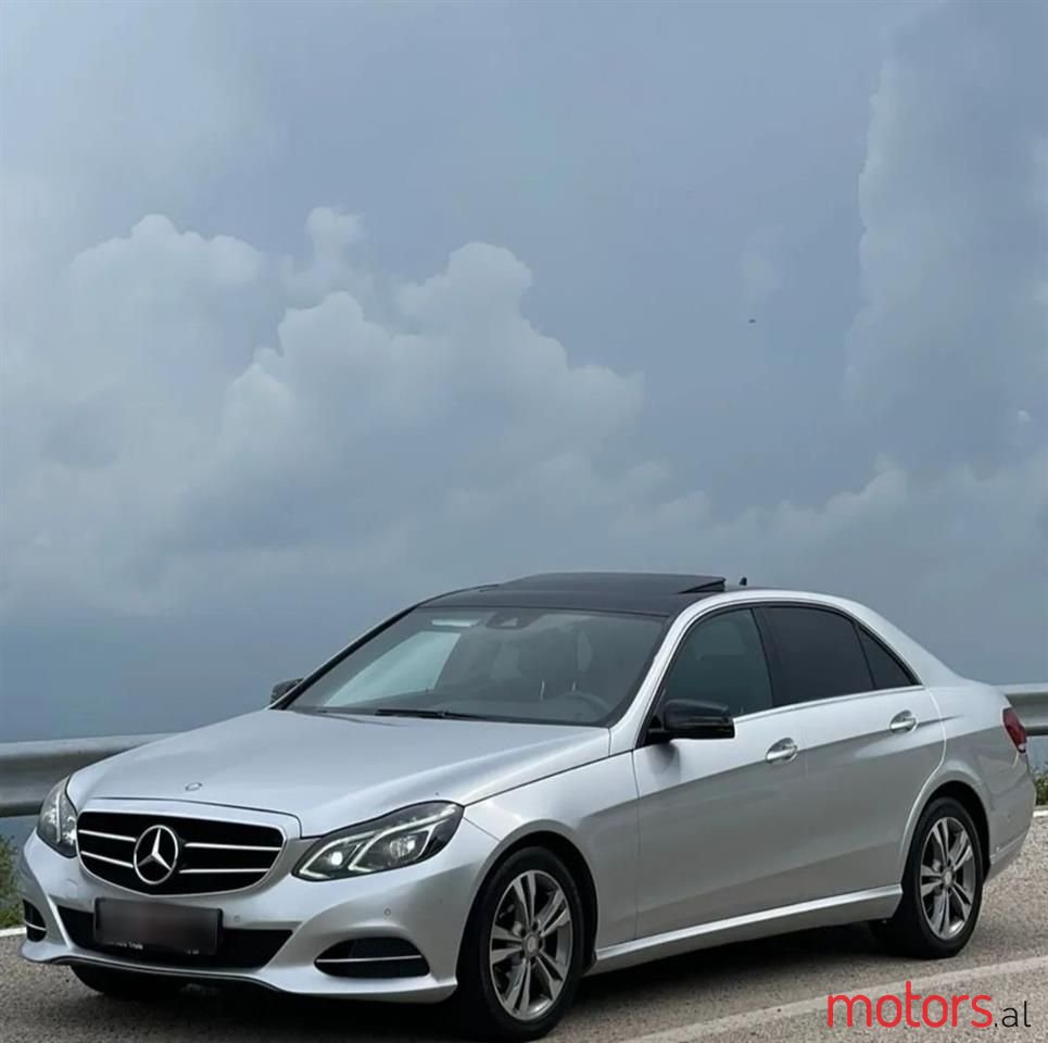 2014' Mercedes-Benz E 220 photo #1