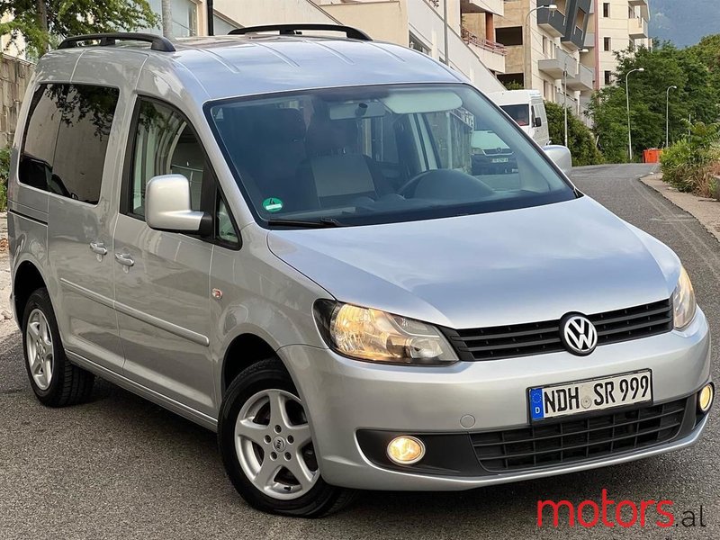 2011' Volkswagen Caddy photo #2