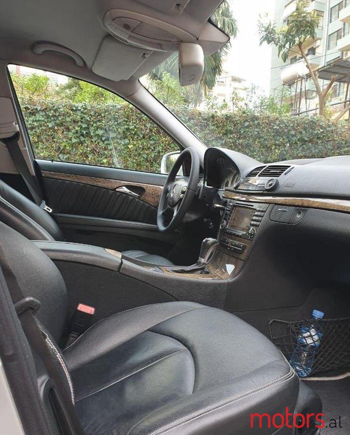 2007' Mercedes-Benz E 280 photo #1