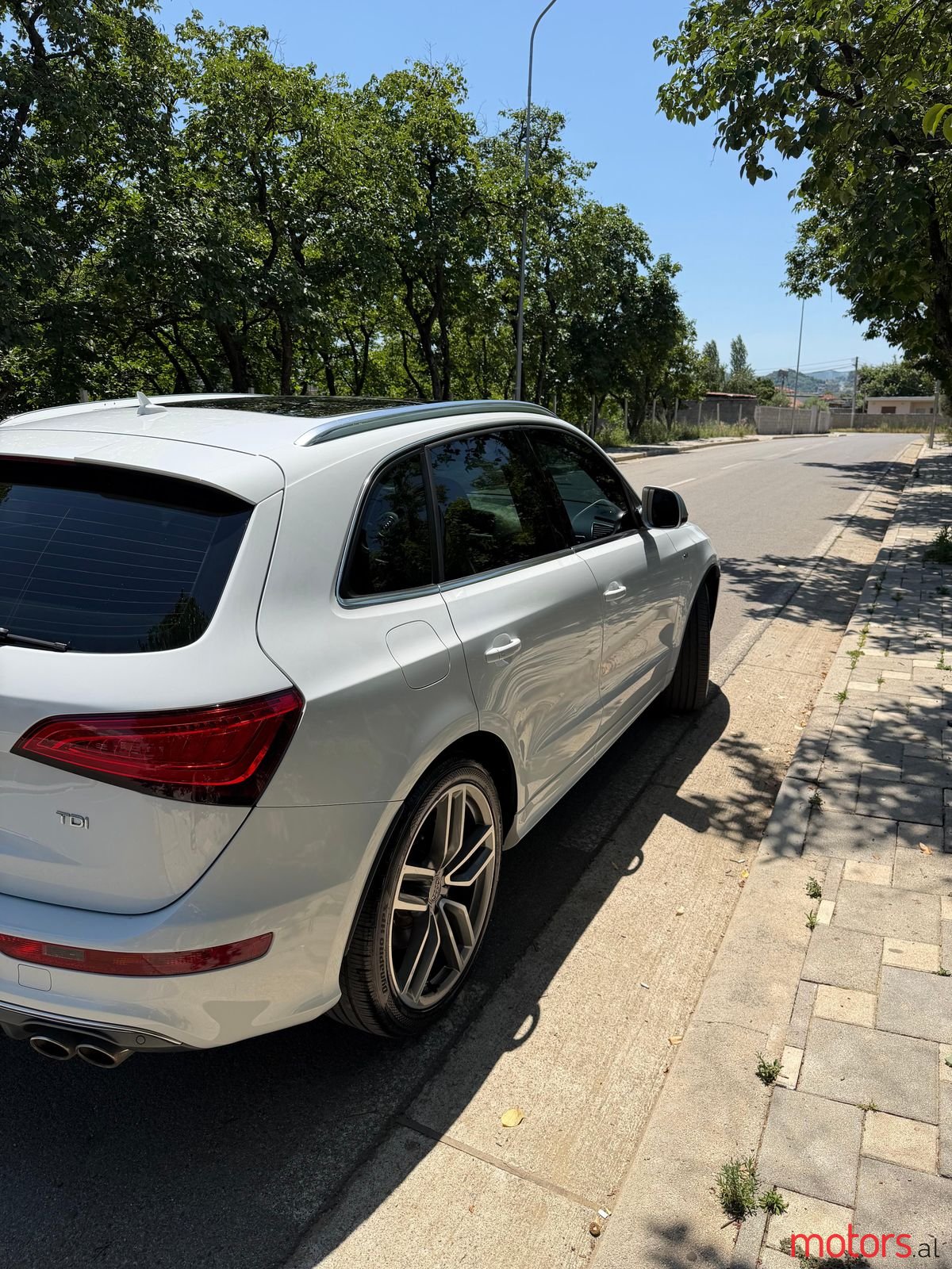 2015' Audi SQ5 photo #3