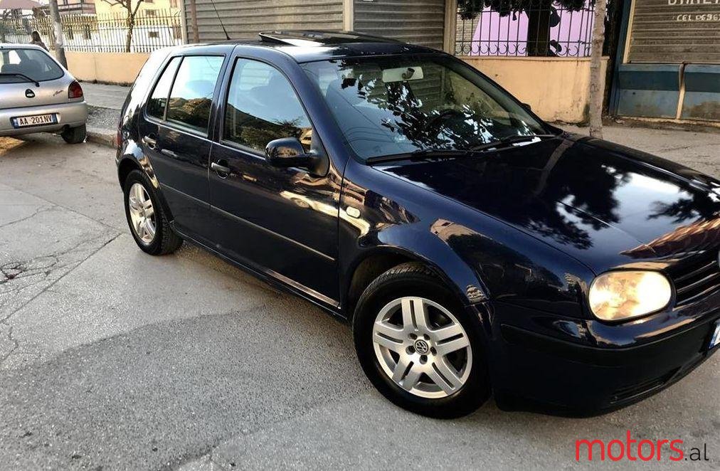 2000' Volkswagen Golf photo #1