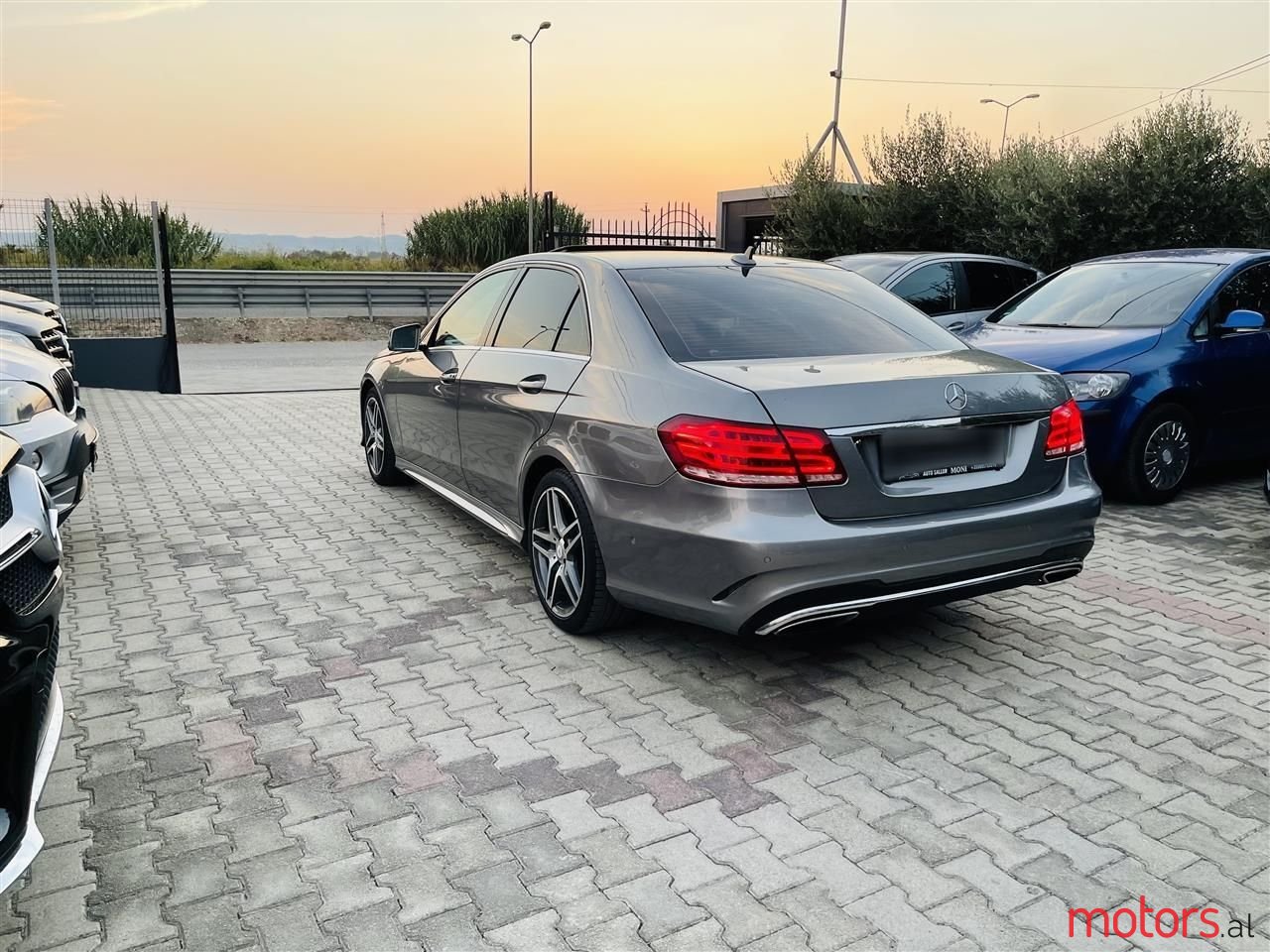 2013' Mercedes-Benz E 220 photo #5