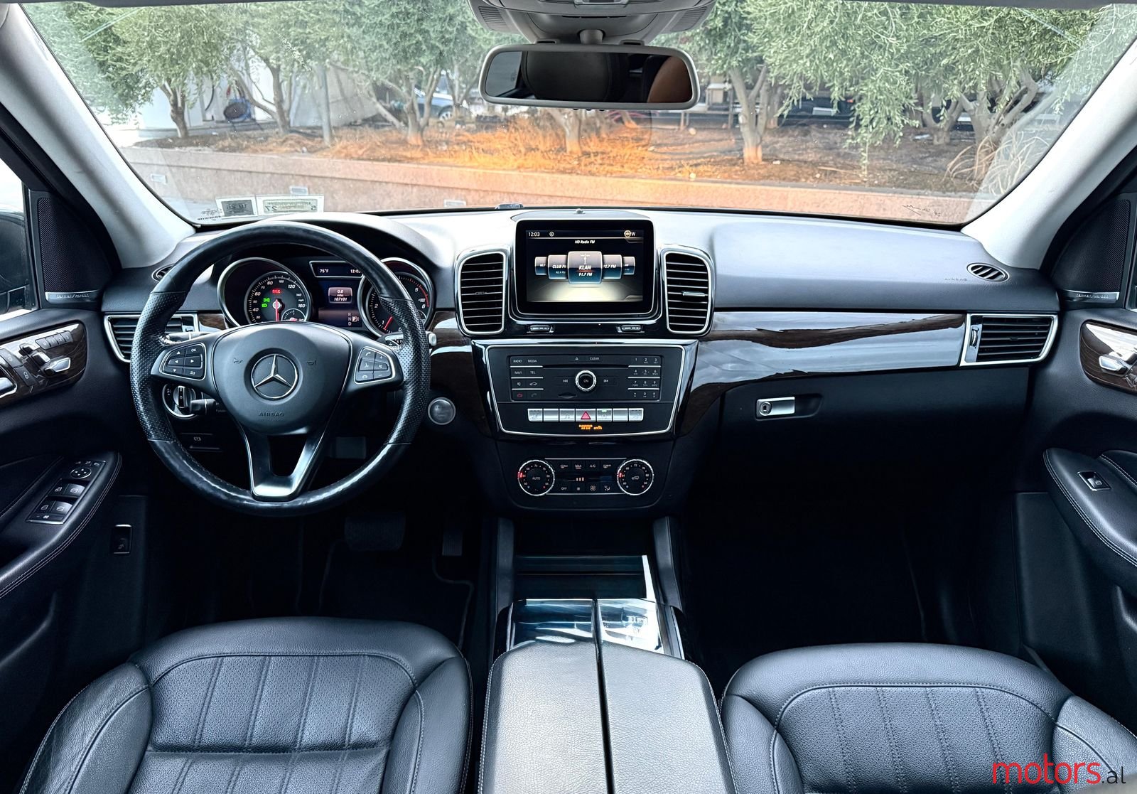 2017' Mercedes-Benz GLE 250 photo #2