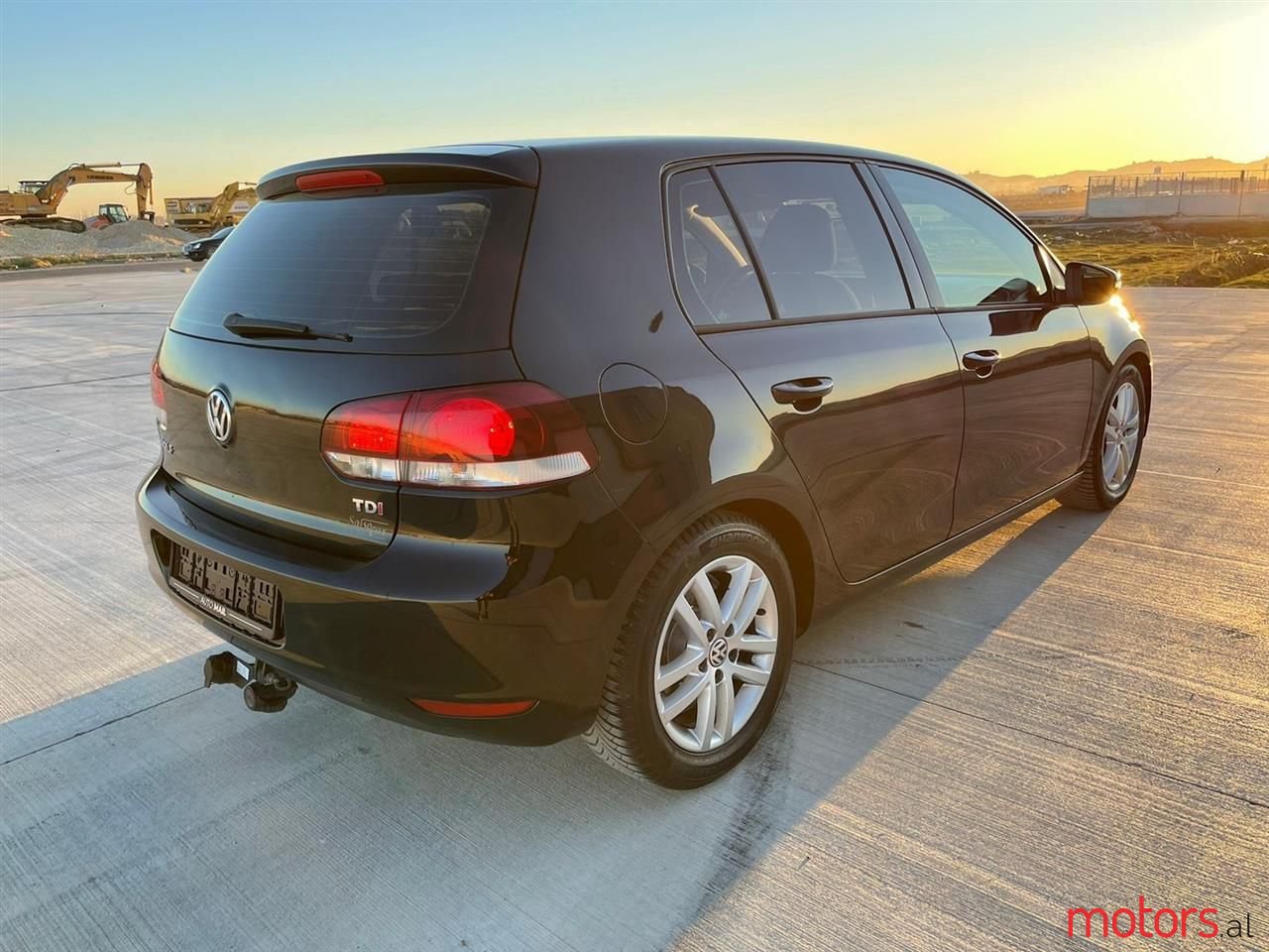 2012' Volkswagen Golf photo #2
