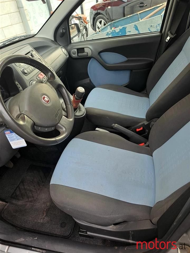2009' Fiat Panda photo #3