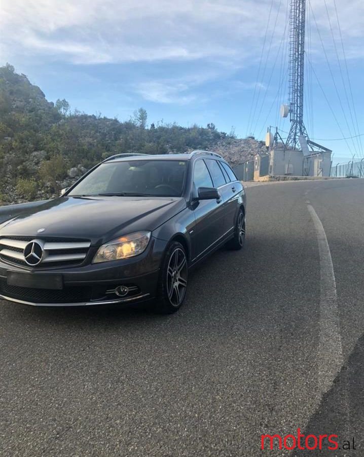 2010' Mercedes-Benz C 220 photo #1