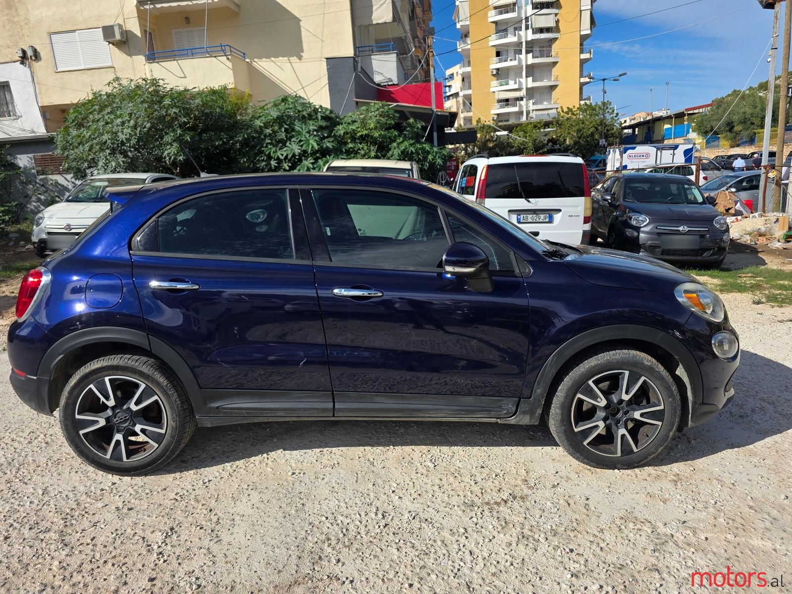2017' Fiat 500X photo #2