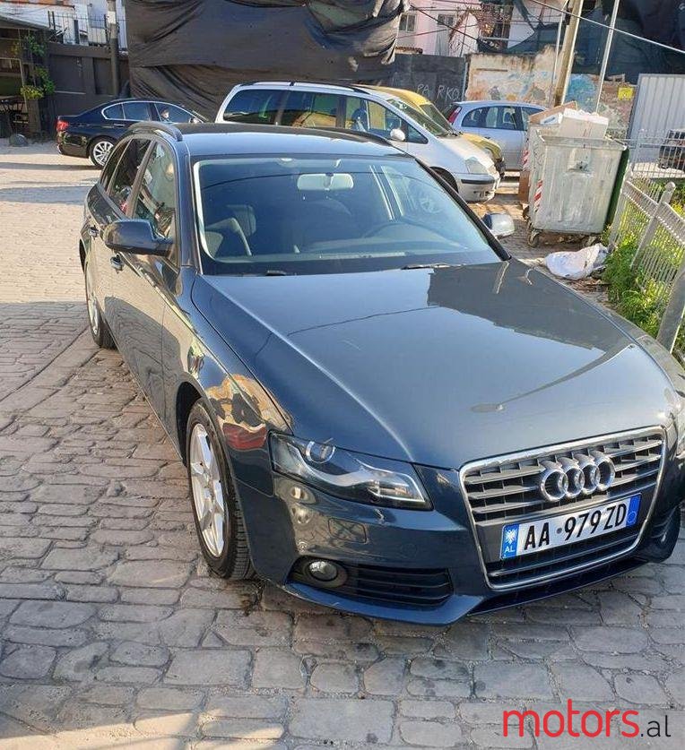 2010' Audi A4 photo #1