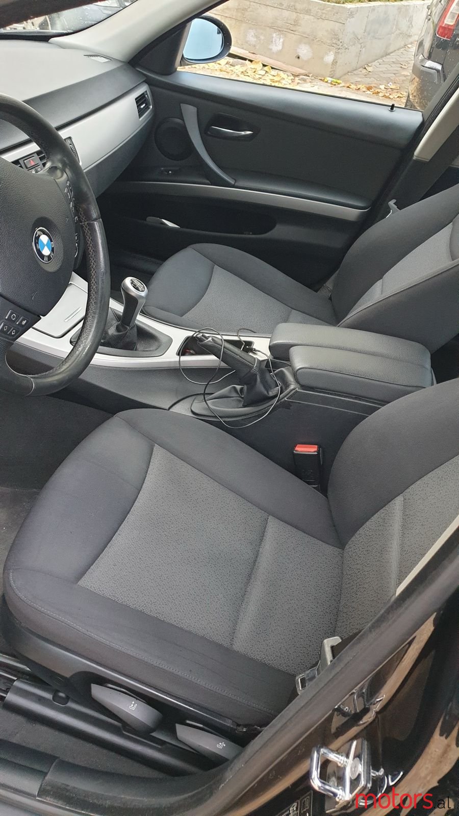 2007' BMW 318 photo #6