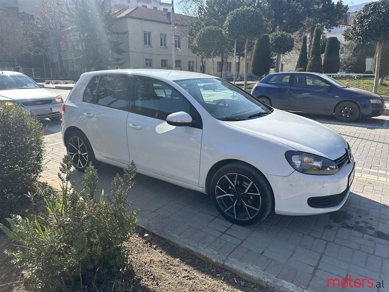 2012' Volkswagen Golf photo #2