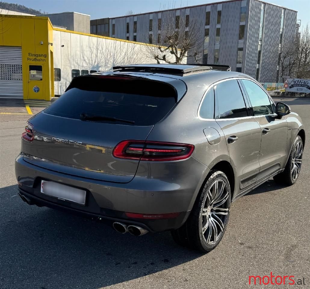 2015' Porsche Macan photo #1