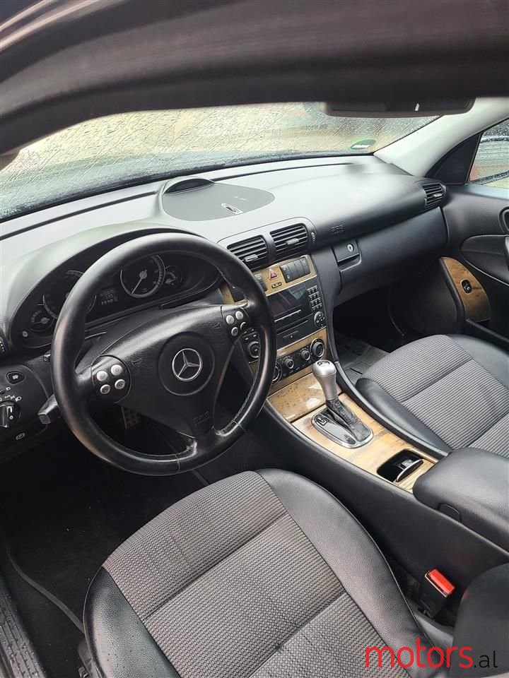 2005' Mercedes-Benz C 180 photo #5