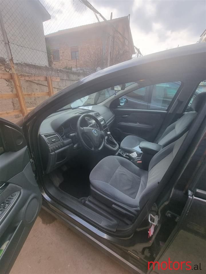 2006' Fiat Croma photo #5