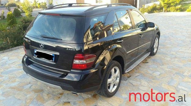 2008' Mercedes-Benz ML-Class photo #3