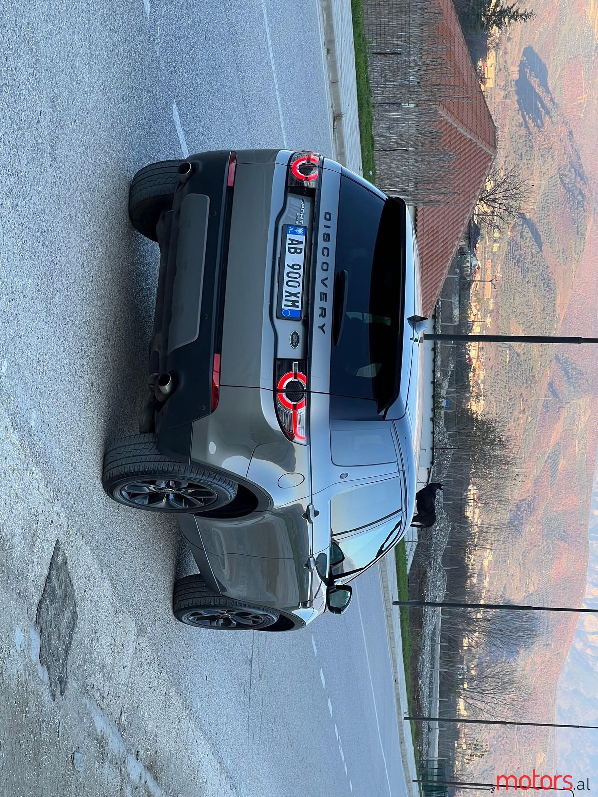 2017' Land Rover Discovery Sport photo #5