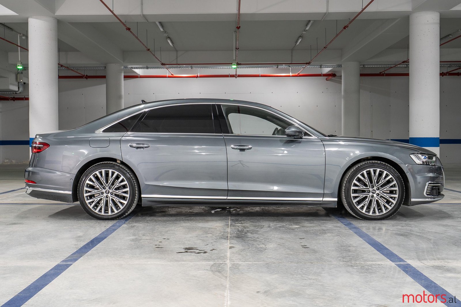 2021' Audi A8 A8L photo #3