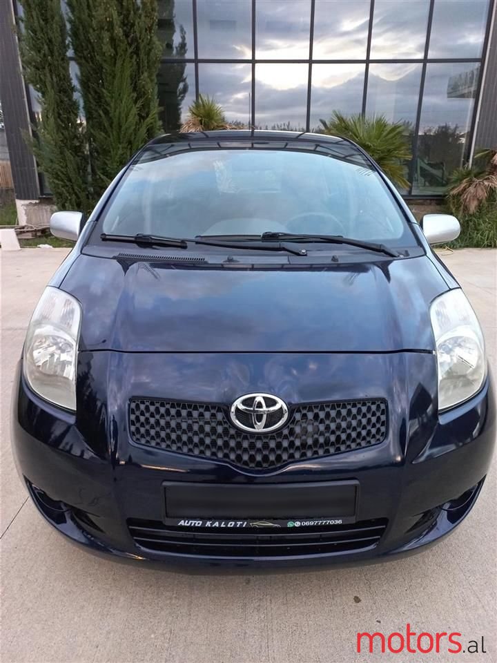 2007' Toyota Yaris photo #3