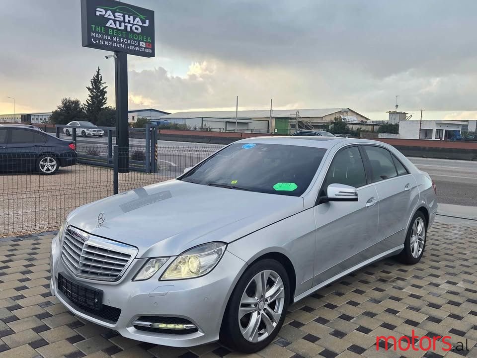 2013' Mercedes-Benz 220 photo #1