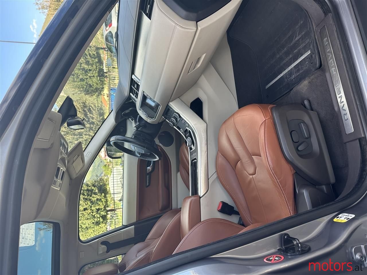 2012' Land Rover Range Rover Evoque photo #2