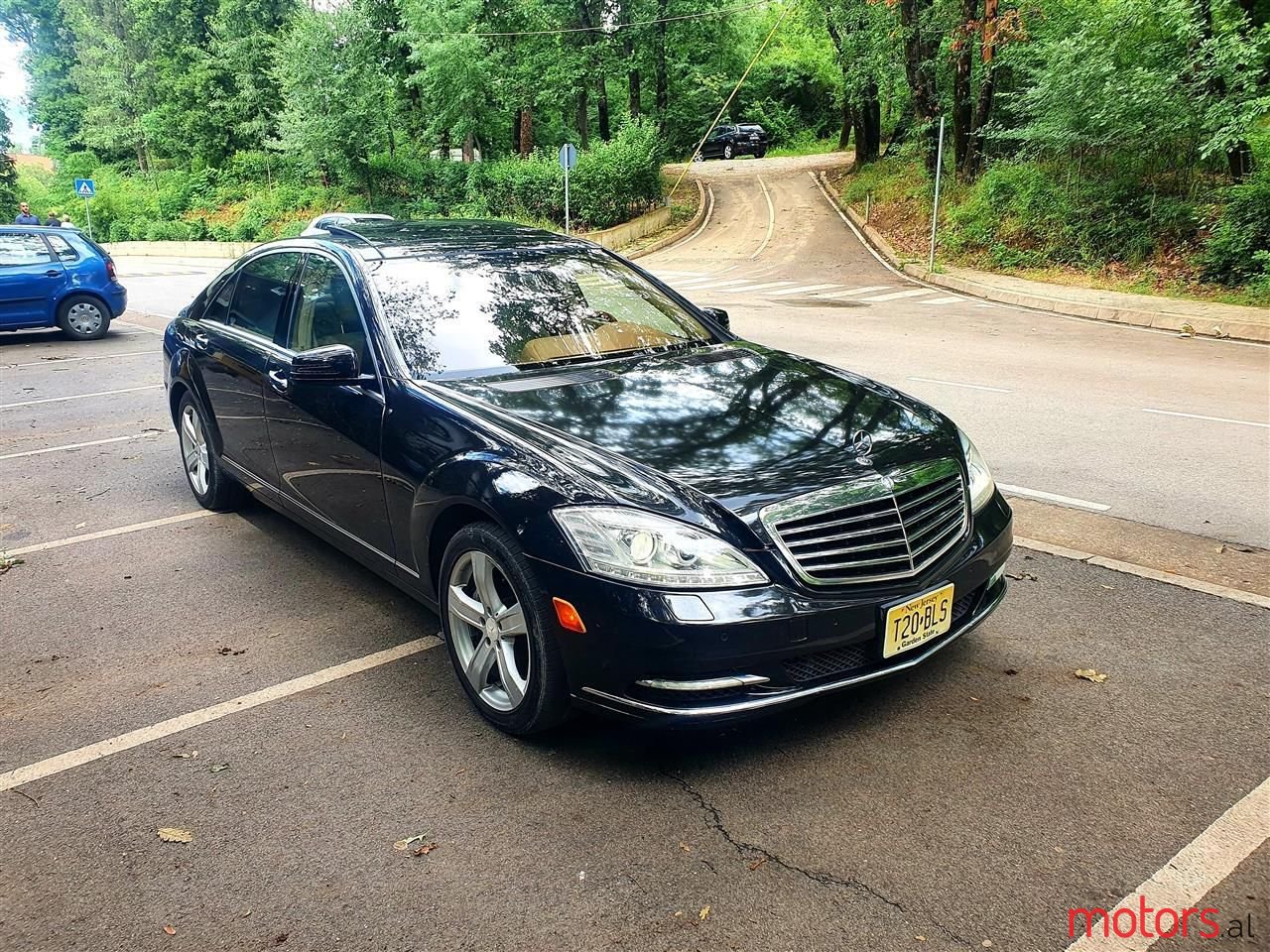 2011' Mercedes-Benz S 550 photo #1