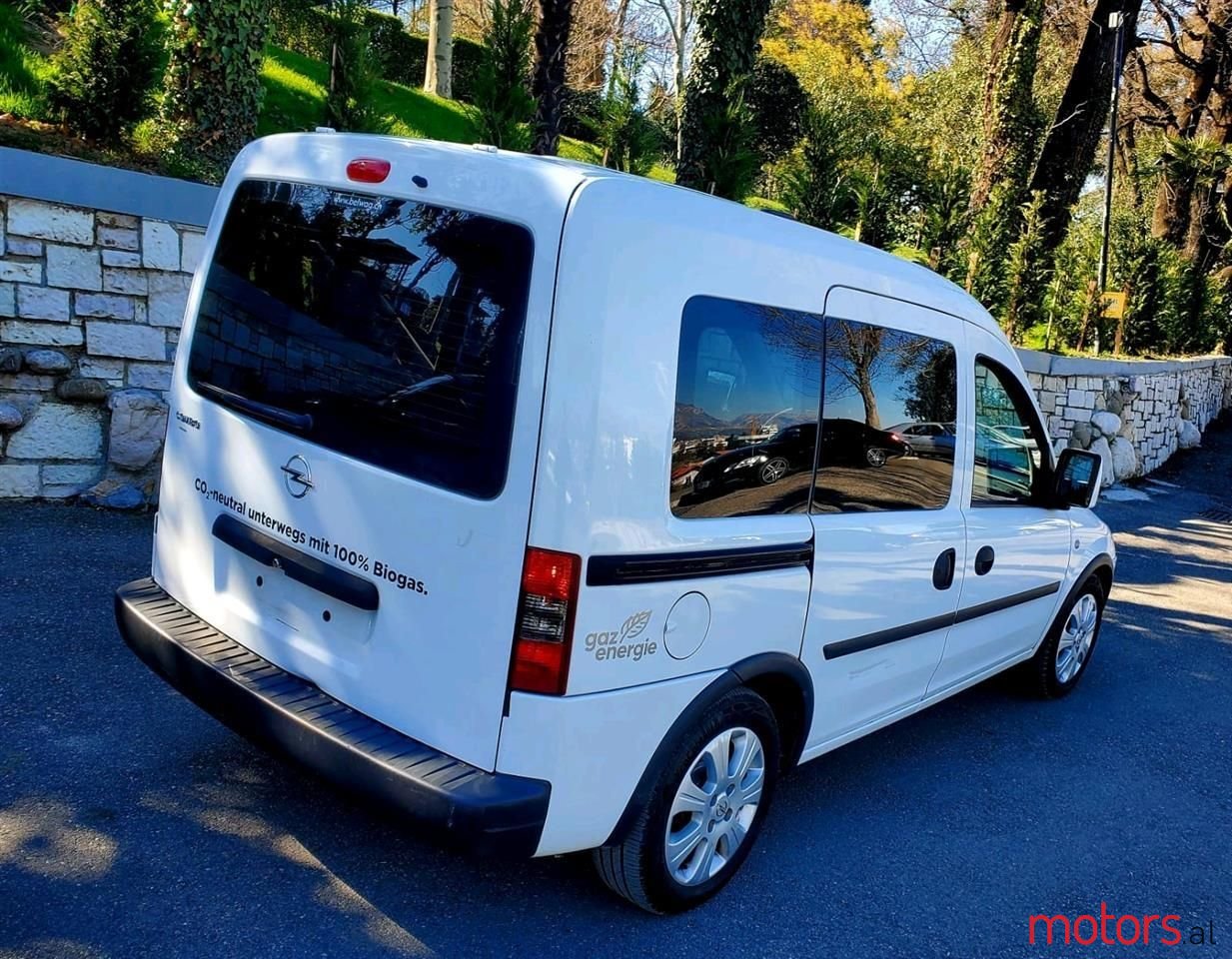 2010' Opel Combo photo #1