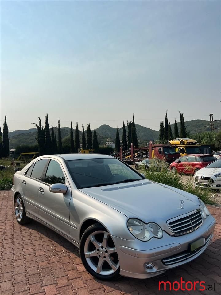 2007' Mercedes-Benz C 220 photo #1