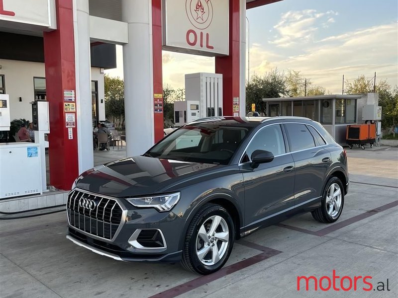 2018' Audi Q3 photo #3