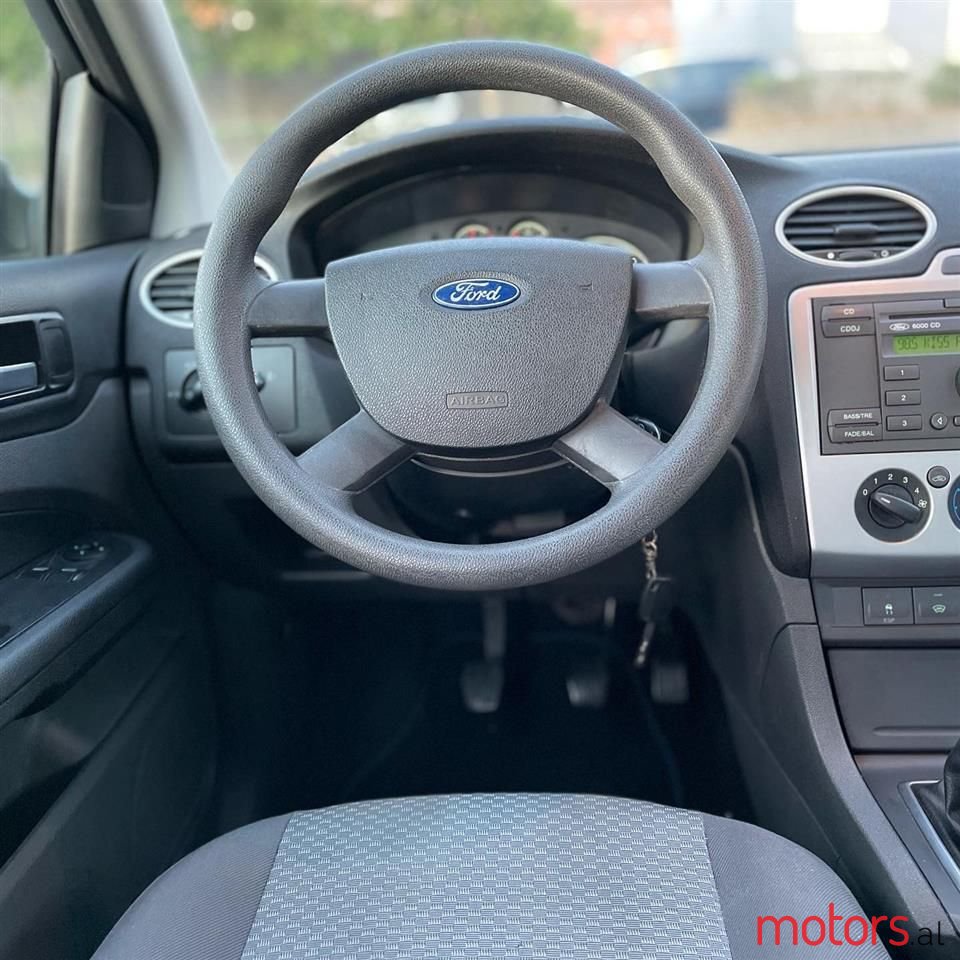 2006' Ford Focus photo #4