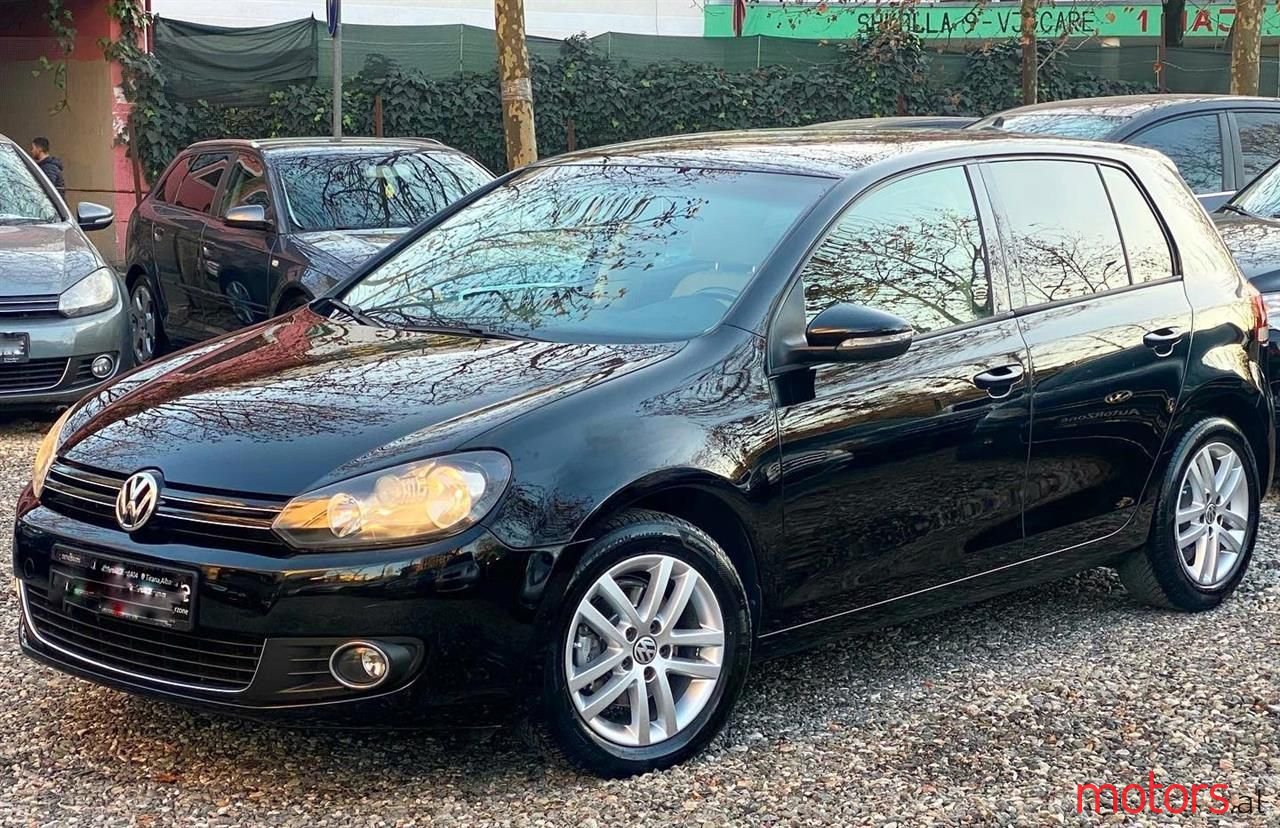 2011' Volkswagen Golf photo #6