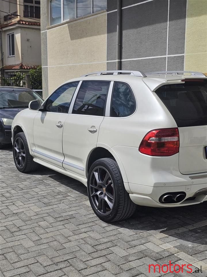 2008' Porsche Cayenne photo #4
