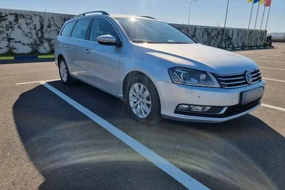 2011' Volkswagen Passat