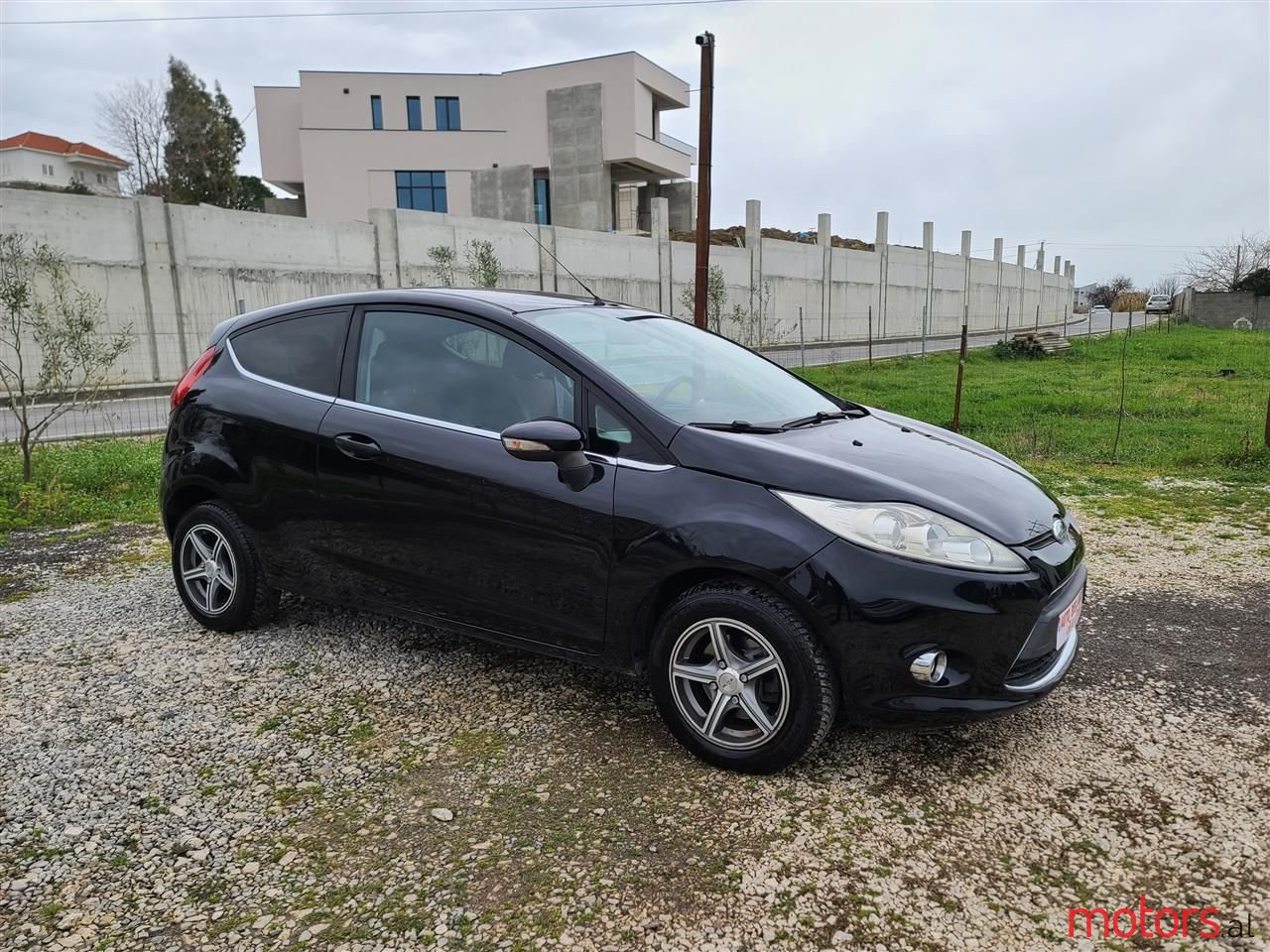 2009' Ford Fiesta photo #2