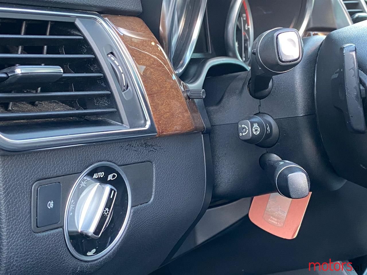 2012' Mercedes-Benz ML 350 photo #2