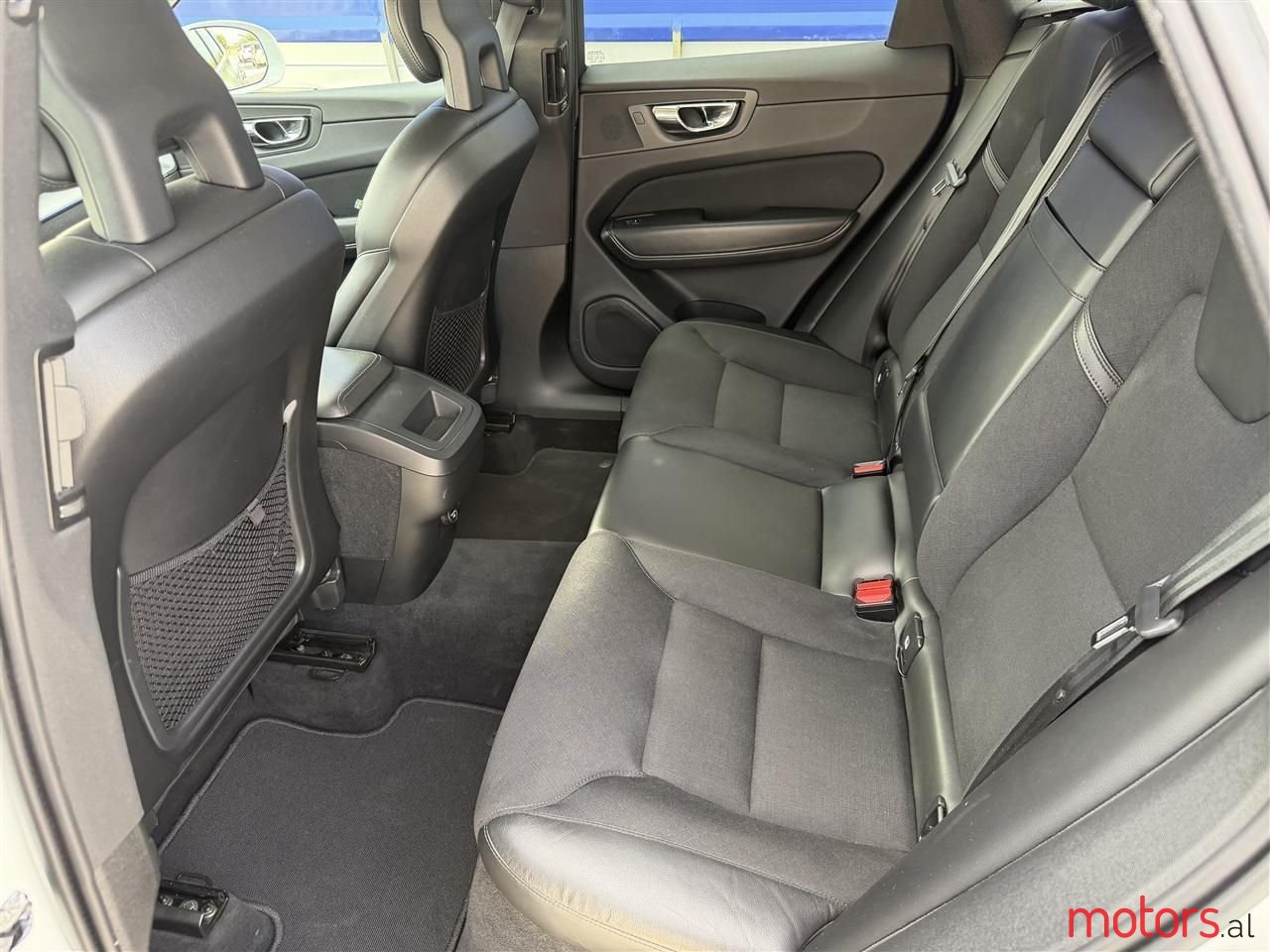 2018' Volvo Xc 60 photo #5