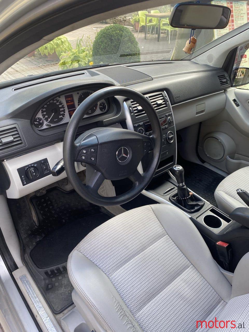 2007' Mercedes-Benz B 180 photo #2