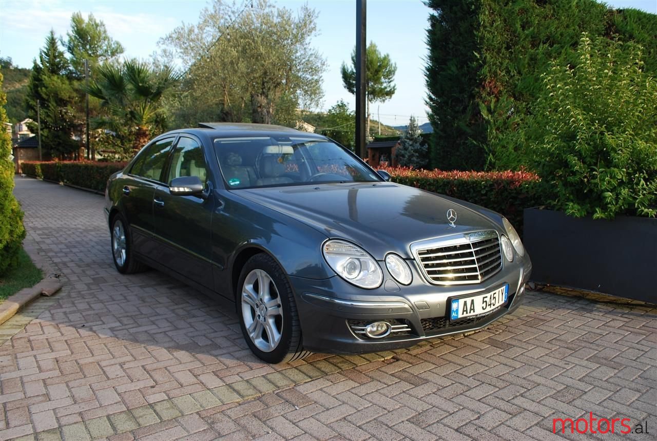 2008' Mercedes-Benz E 320 photo #2