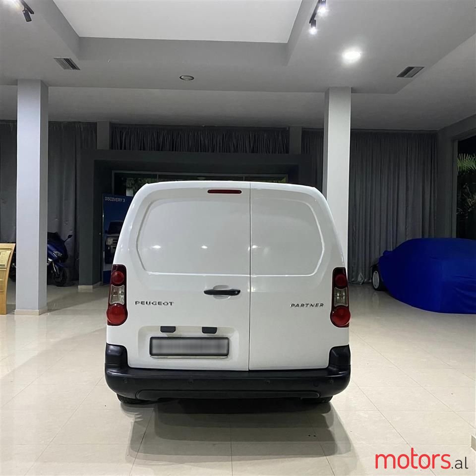 2017' Peugeot Partner photo #2