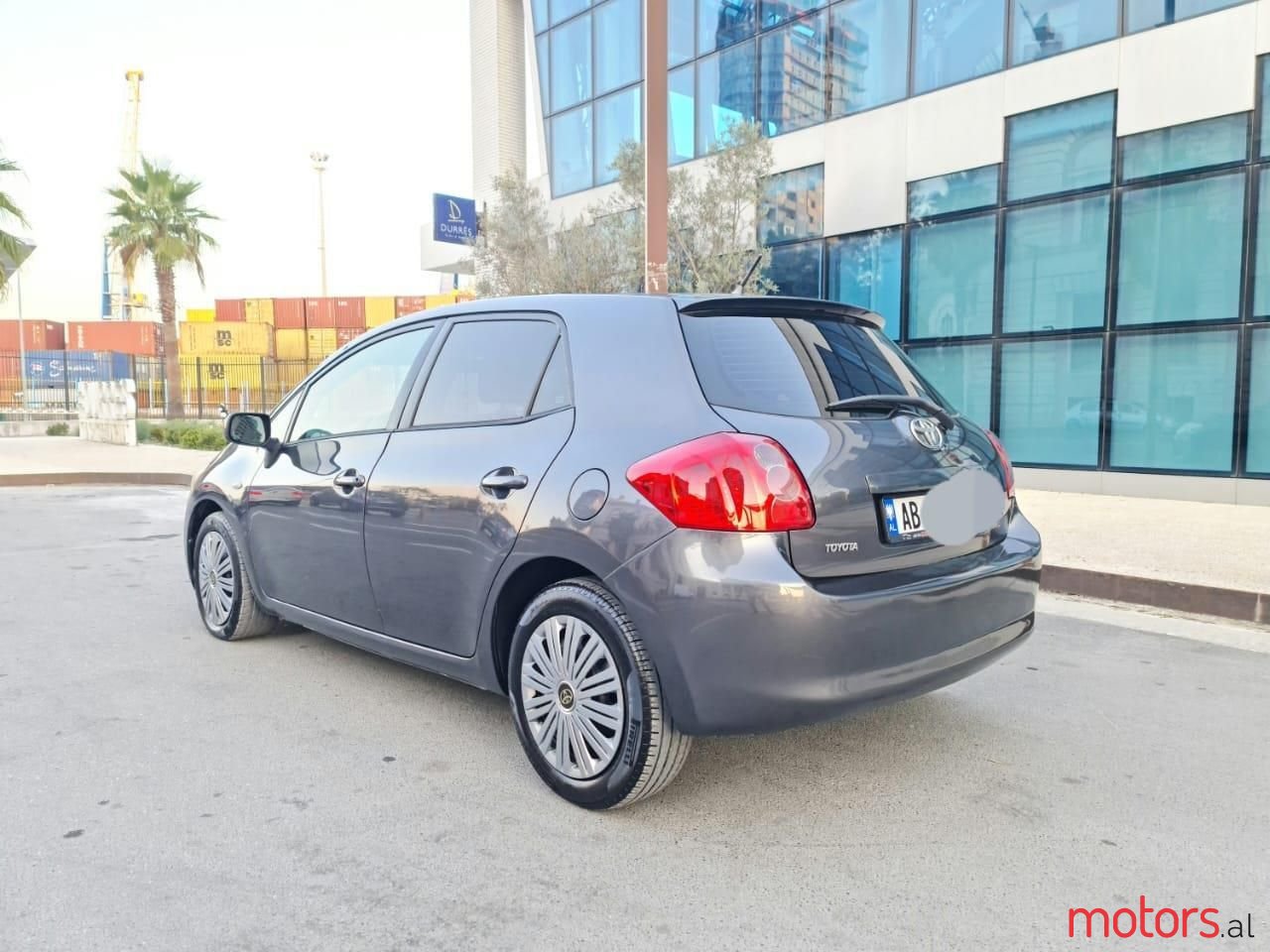 2007' Toyota Auris photo #1