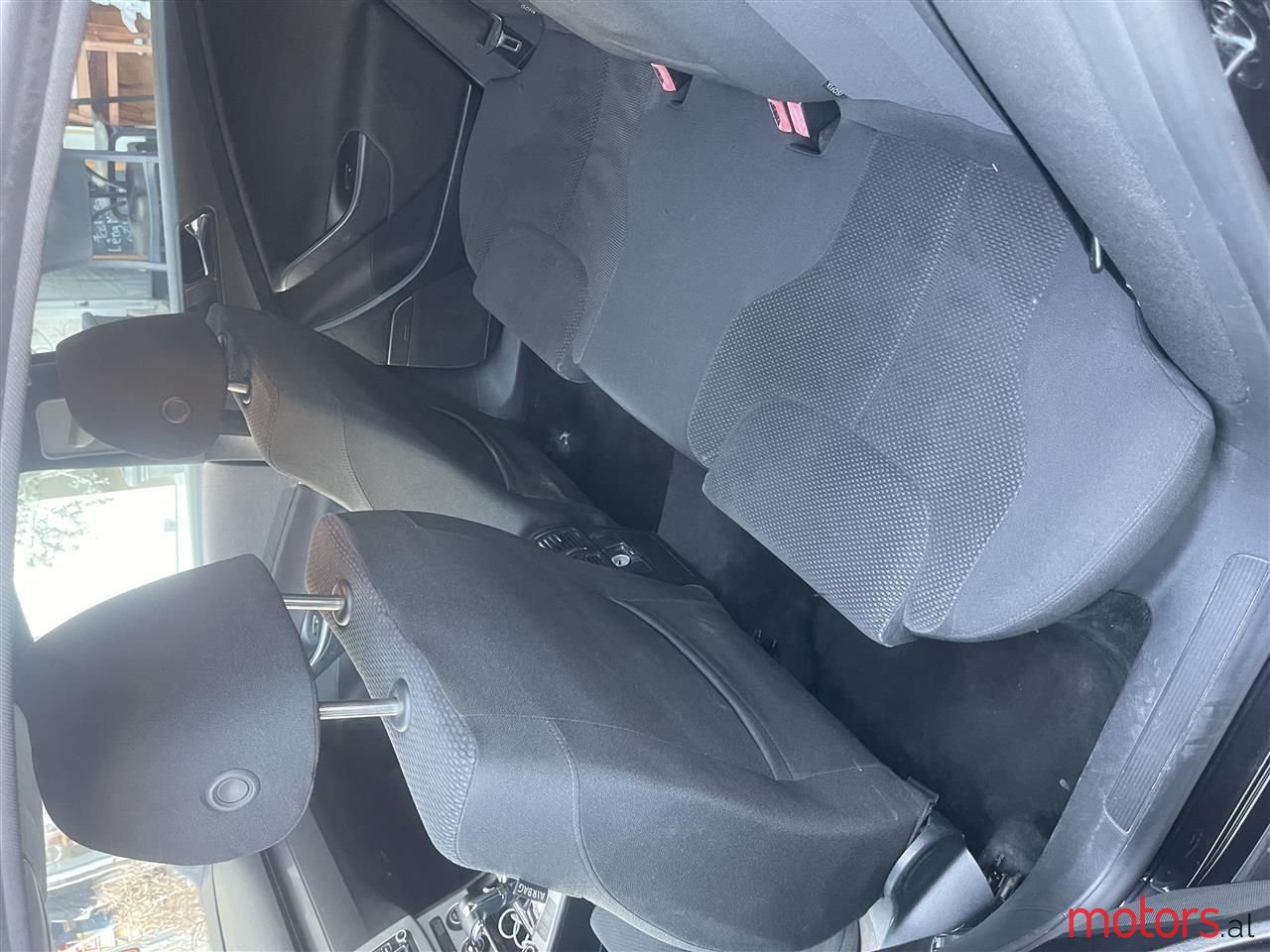 2006' Volkswagen Passat photo #3