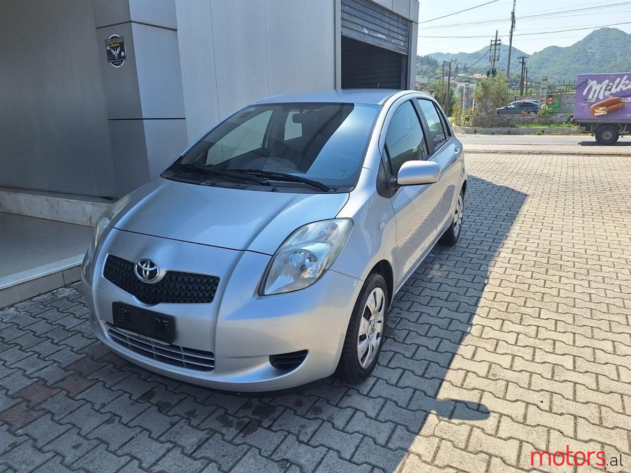 2007' Toyota Yaris photo #1