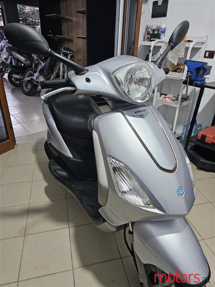 2010' Peugeot 125 cc photo #1