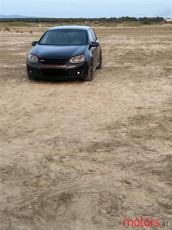 2007' Volkswagen Golf photo #3