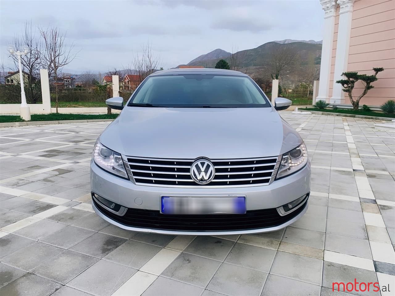 2013' Volkswagen Passat photo #1