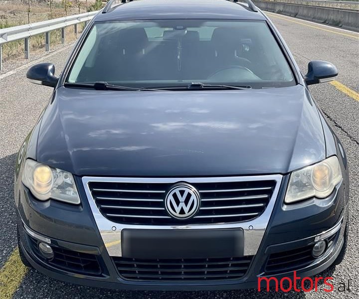 2008' Volkswagen Passat photo #4