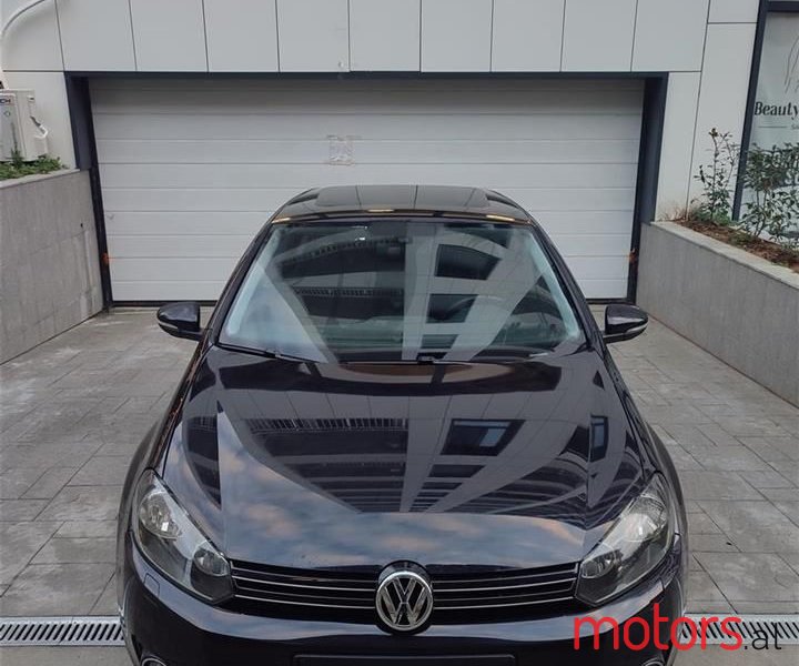 2010' Volkswagen Golf photo #5