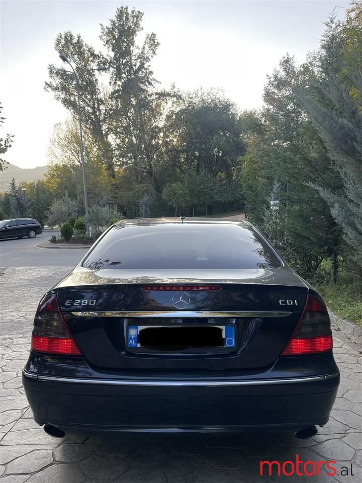 2009' Mercedes-Benz E 280 photo #4