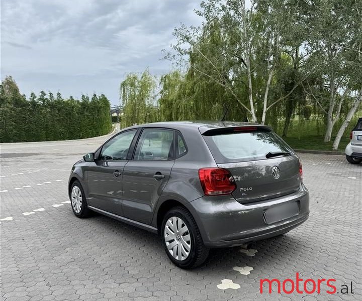 2010' Volkswagen Polo photo #5