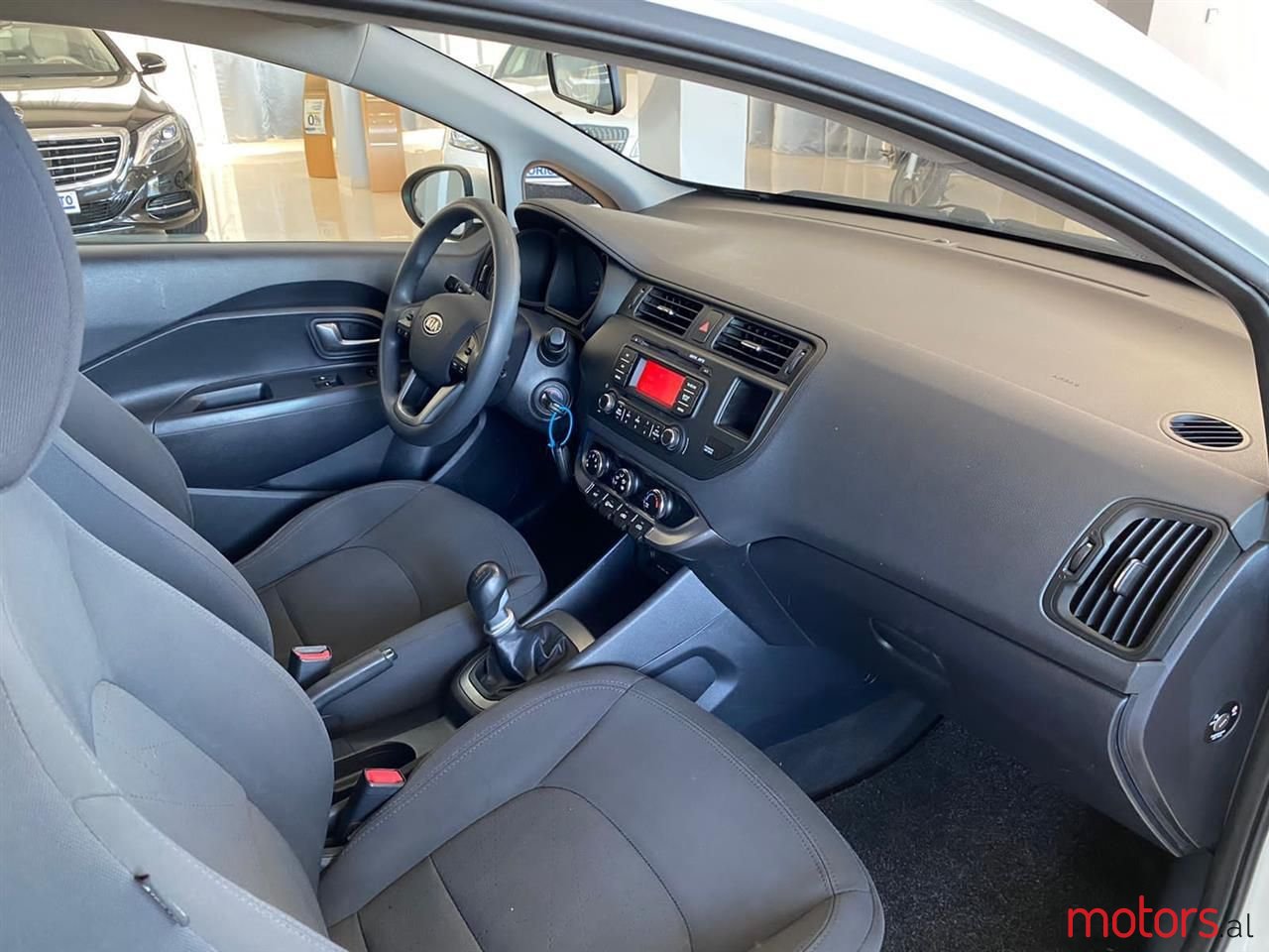 2012' Kia Rio photo #3